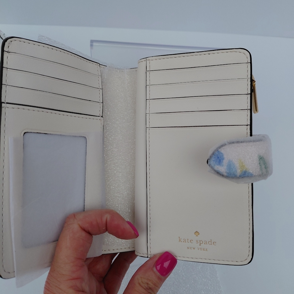 Kate Spade Madison Floral Medium Bifold Wallet  New in Box - Picture 5 of 8